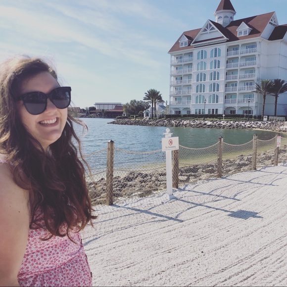 Meet your Posher, Rachel - Picture 4 of 8